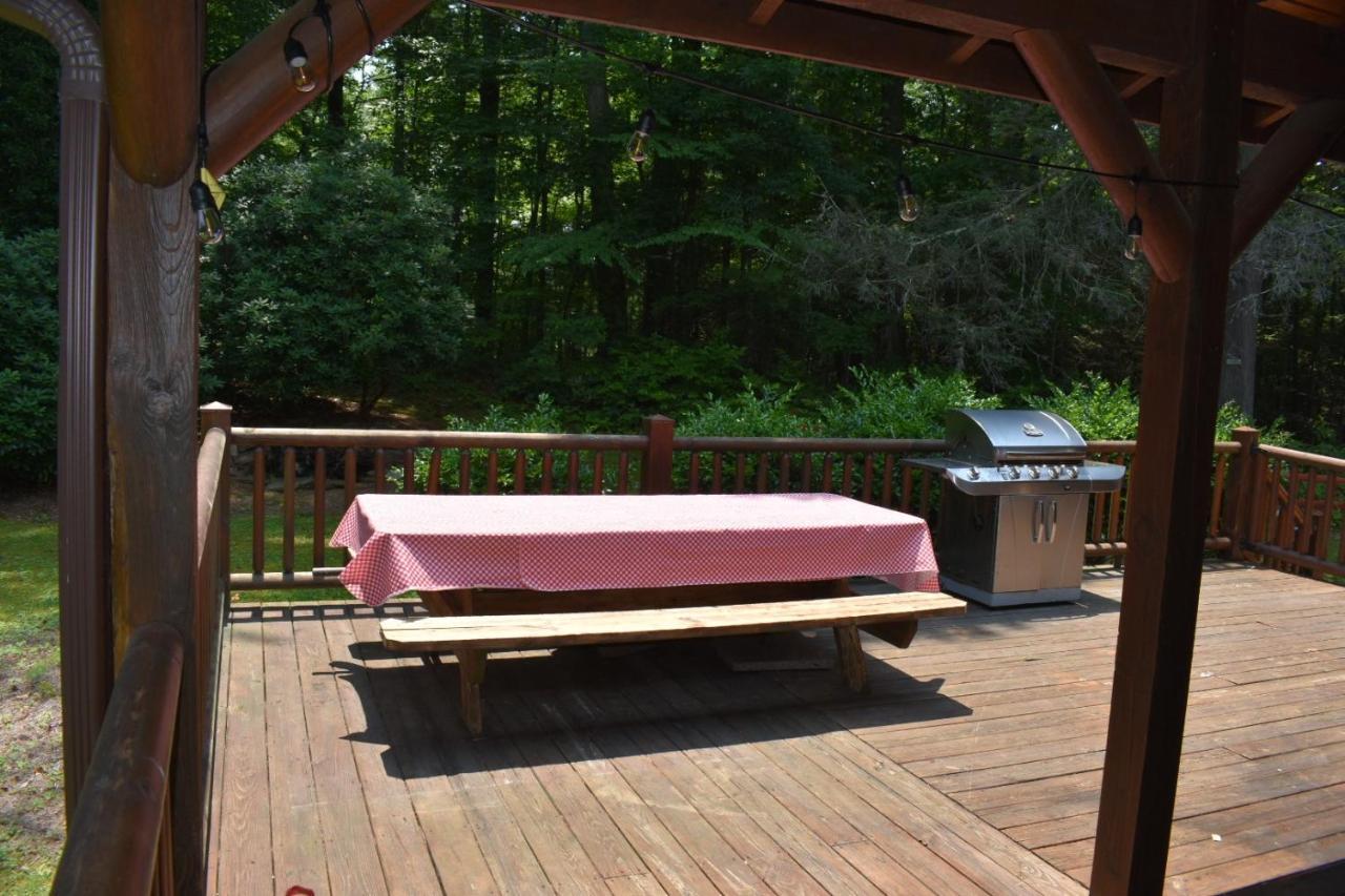 Tree Top Lodge - Gorgeous Lake Cabin With Hot Tub & Magnificent Views Of Forests And Mountains! Cabin Butler エクステリア 写真