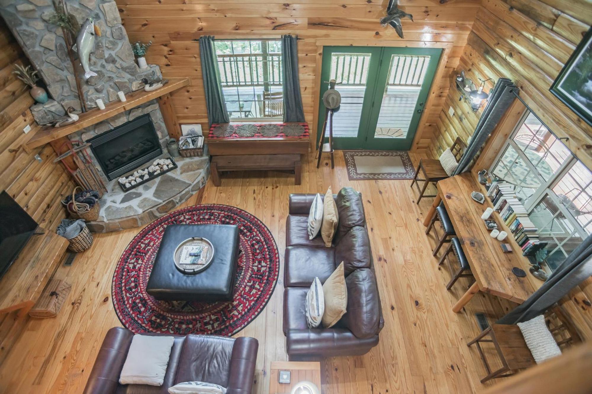Tree Top Lodge - Gorgeous Lake Cabin With Hot Tub & Magnificent Views Of Forests And Mountains! Cabin Butler エクステリア 写真