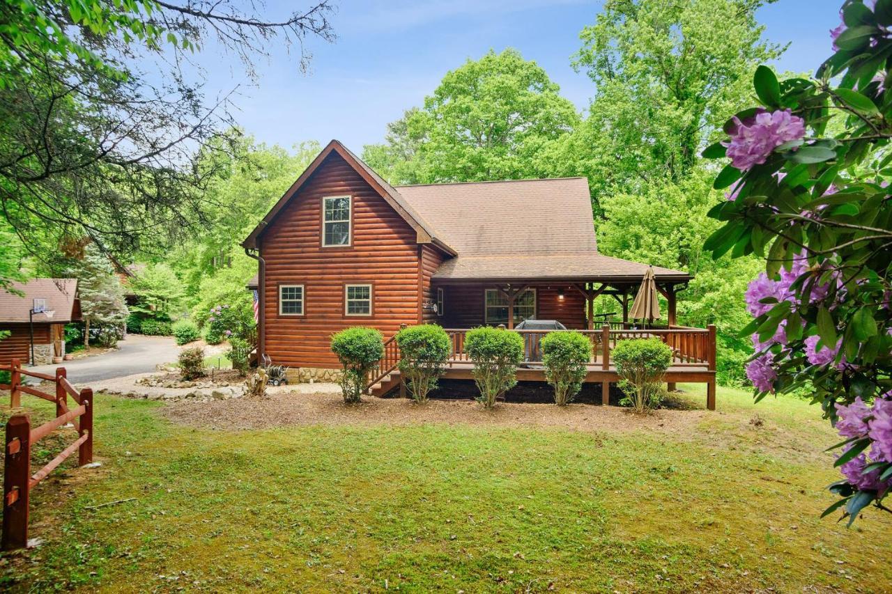 Tree Top Lodge - Gorgeous Lake Cabin With Hot Tub & Magnificent Views Of Forests And Mountains! Cabin Butler エクステリア 写真