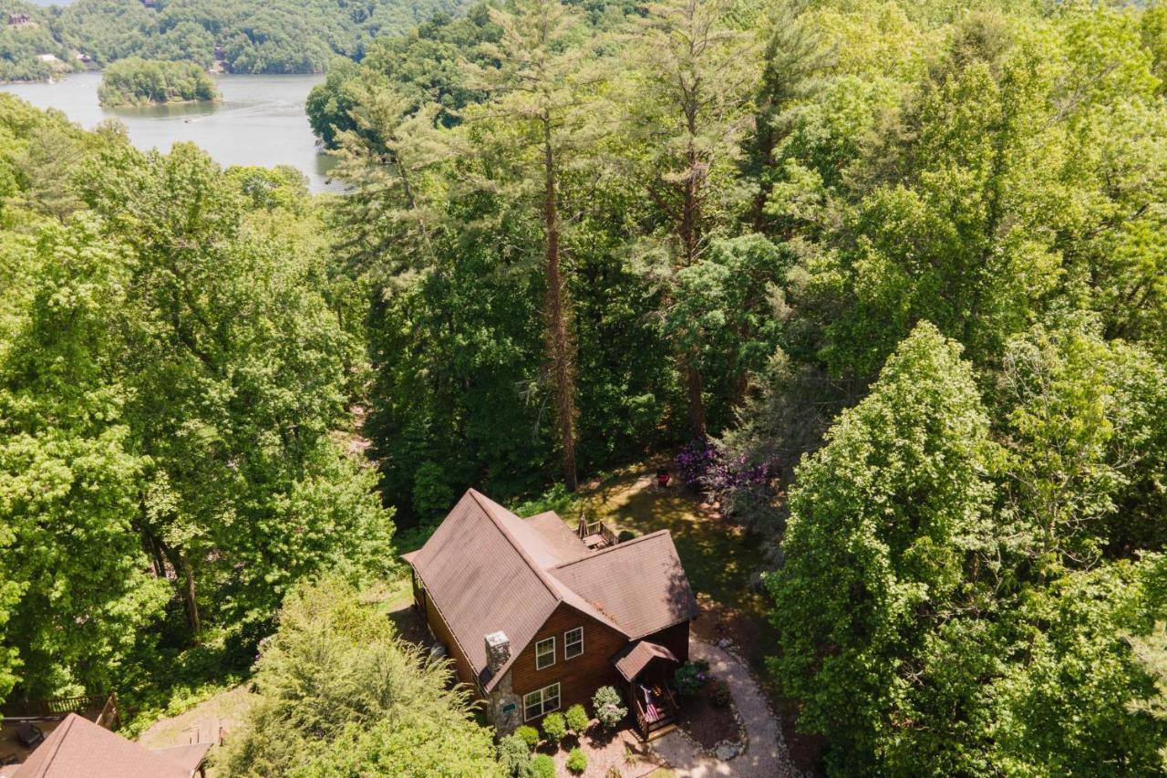 Tree Top Lodge - Gorgeous Lake Cabin With Hot Tub & Magnificent Views Of Forests And Mountains! Cabin Butler エクステリア 写真