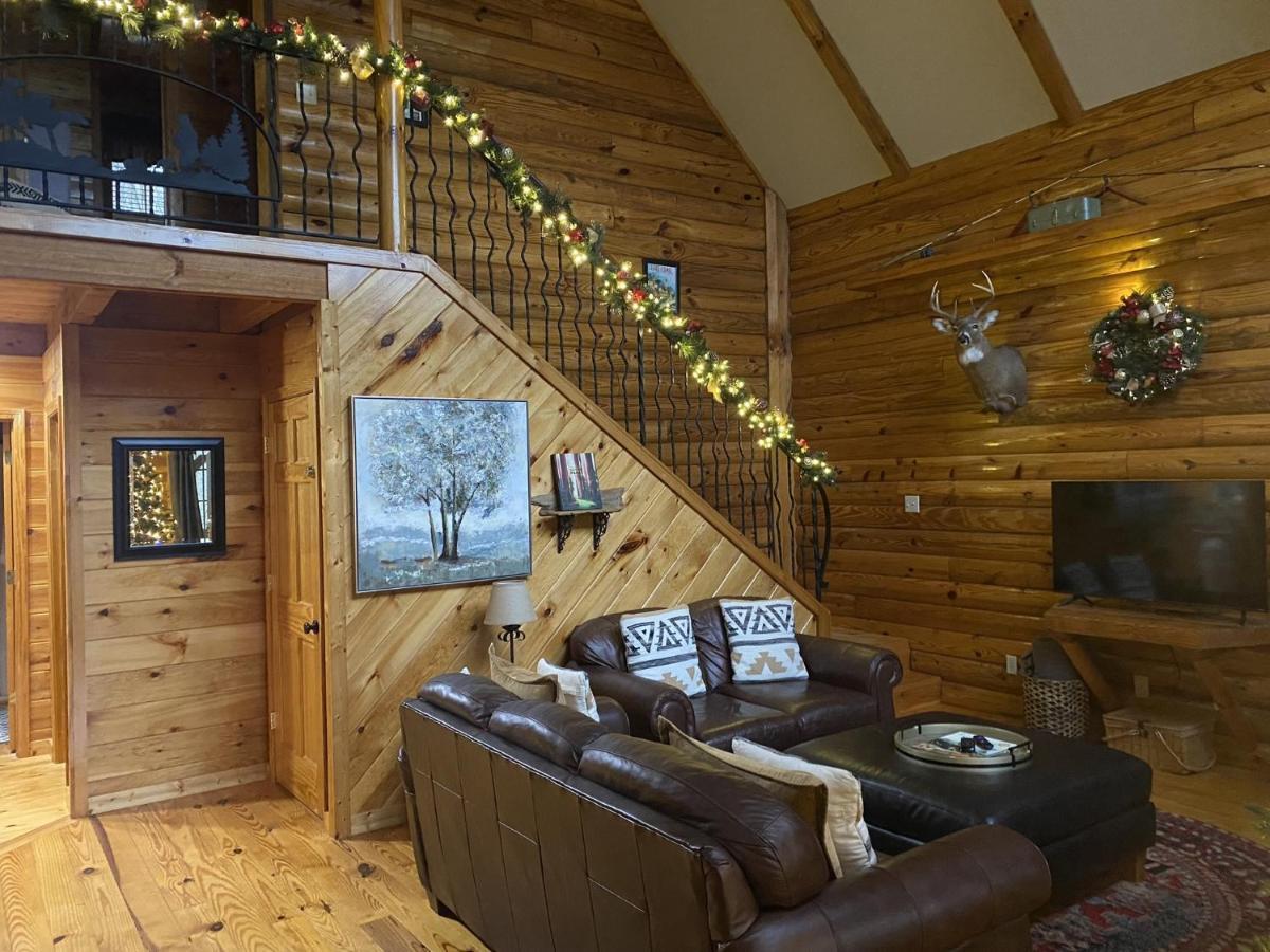 Tree Top Lodge - Gorgeous Lake Cabin With Hot Tub & Magnificent Views Of Forests And Mountains! Cabin Butler エクステリア 写真