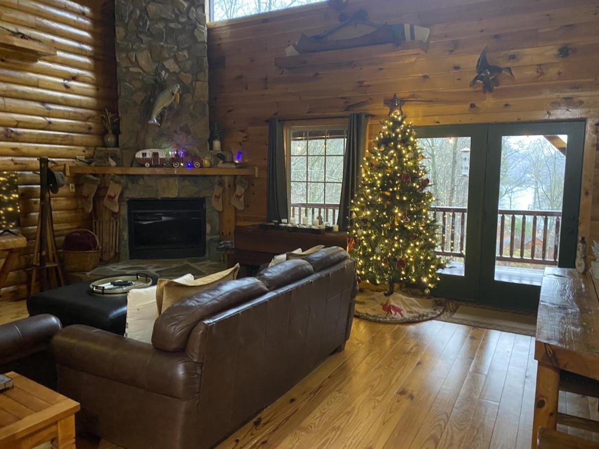 Tree Top Lodge - Gorgeous Lake Cabin With Hot Tub & Magnificent Views Of Forests And Mountains! Cabin Butler エクステリア 写真